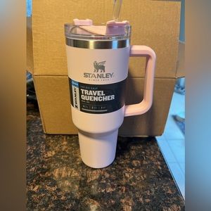 Stanley 40oz quencher petal